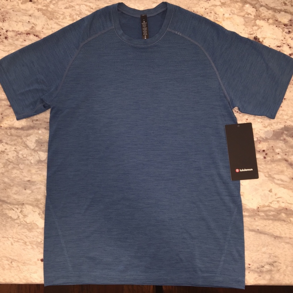 Men’s Small Lululemon Metal Vent Tech SS